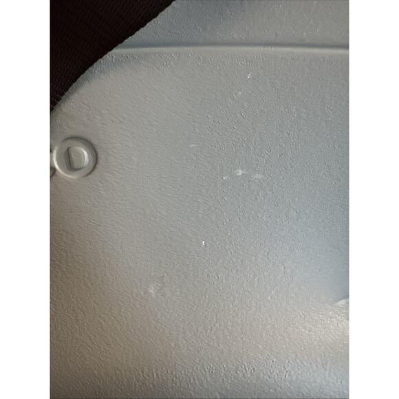 Zeus Pico Tote Bag Dogs Up To 17 pounds Brown Small Dog Carrier Inside Clip - Picture 7 of 10